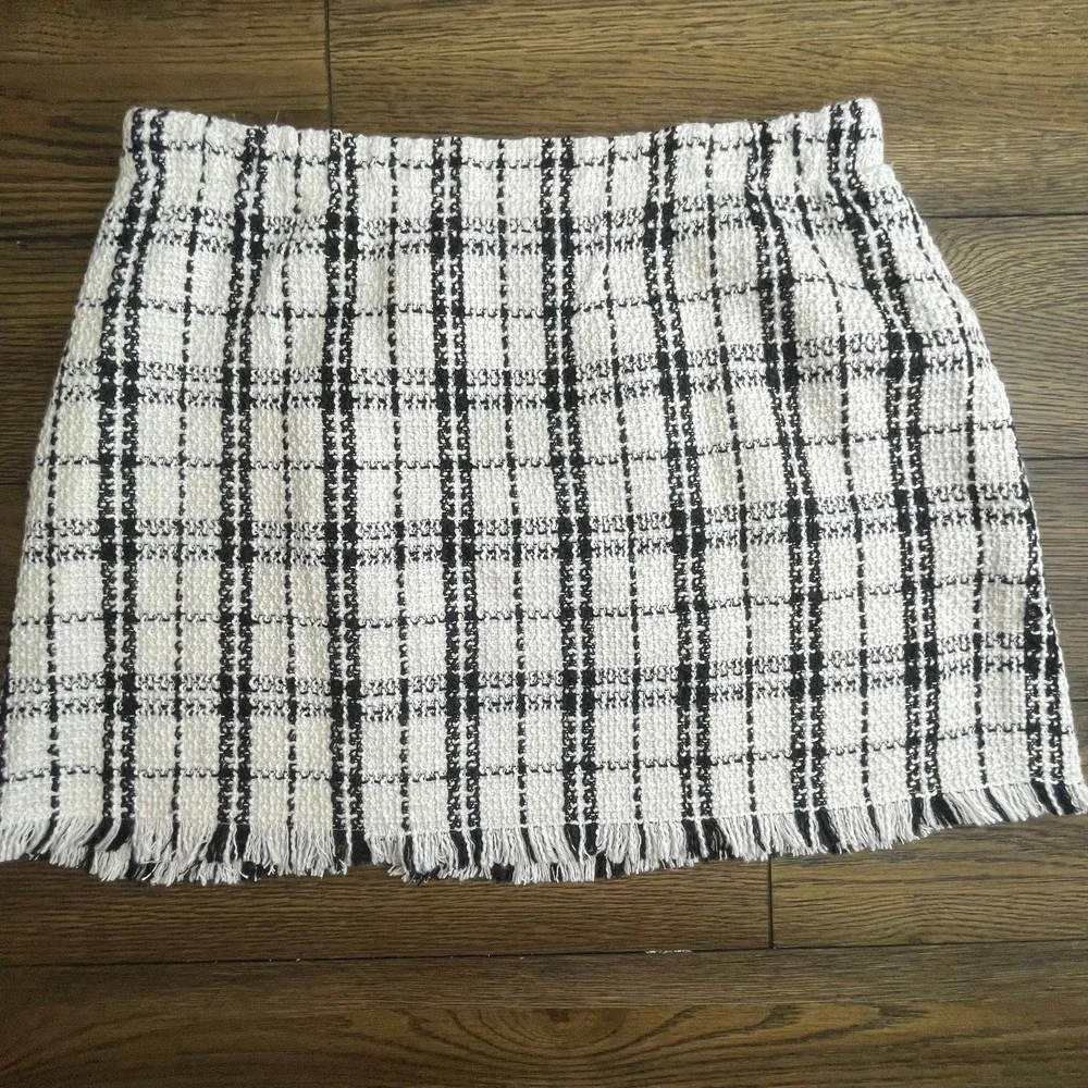 Tweed Mini Skirt Plaid Black White XL‎ NWT Kate Kasin